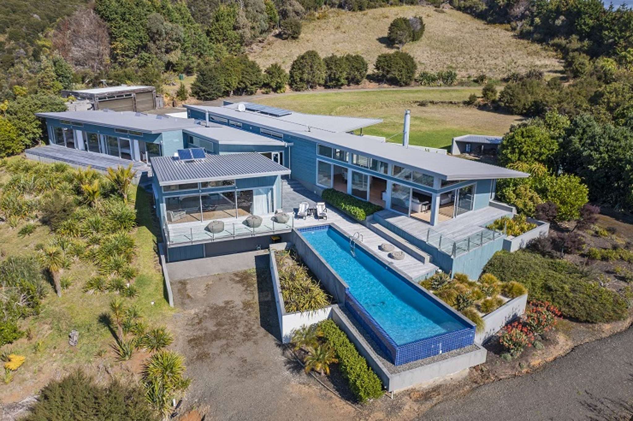 Hot Water Beach mansion worth more than $4m to be sold at mortgagee auction