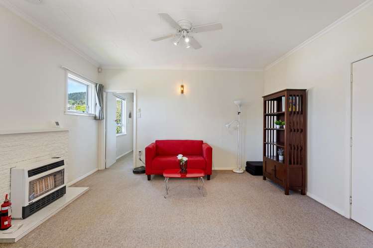 76 Oxford Street Tawa_7