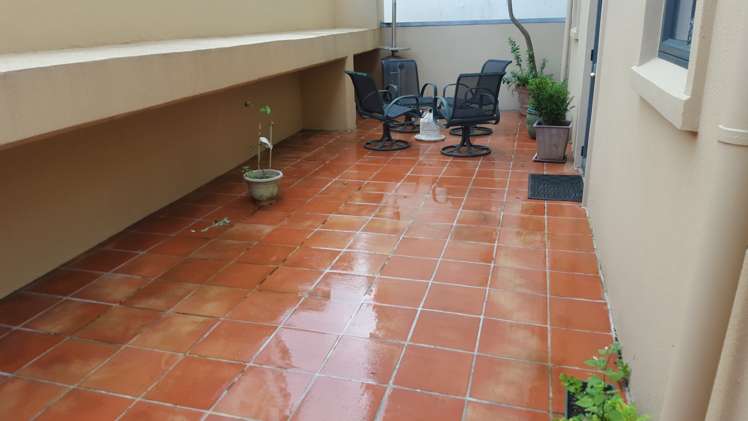 16A Eden Crescent 10015_6