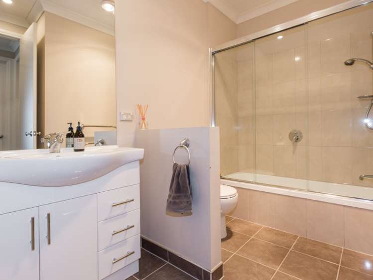 99 Northwood Avenue Mahora_10