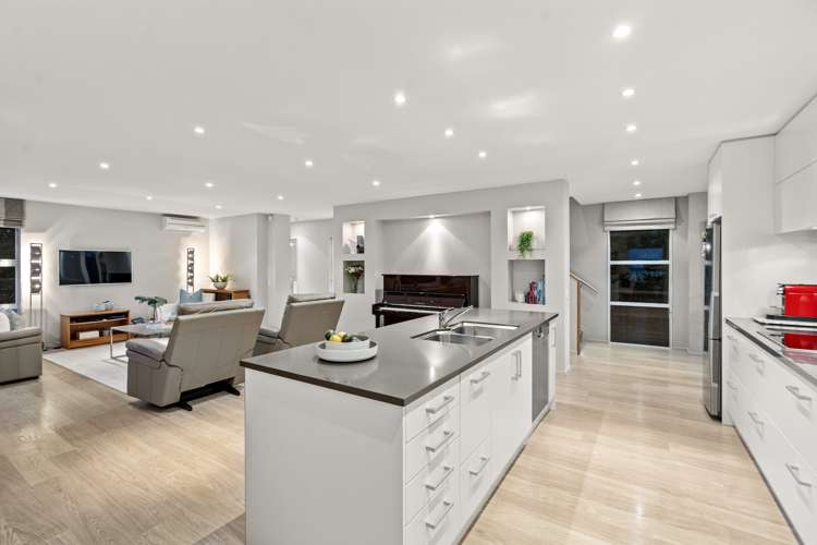 2a Rushden Terrace Red Beach_19