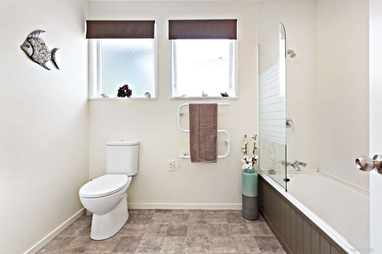 2/17 Gazelle Avenue Beach Haven_13