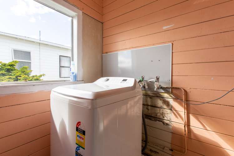 70 Allardice Street Dannevirke_12