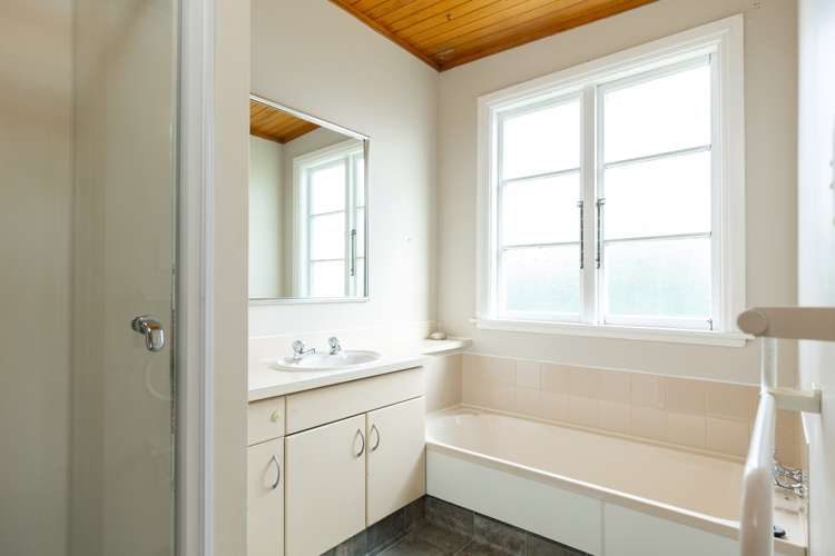 24 High Street Renwick_11