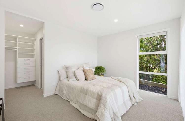 6 Homestead Avenue Stoke_11