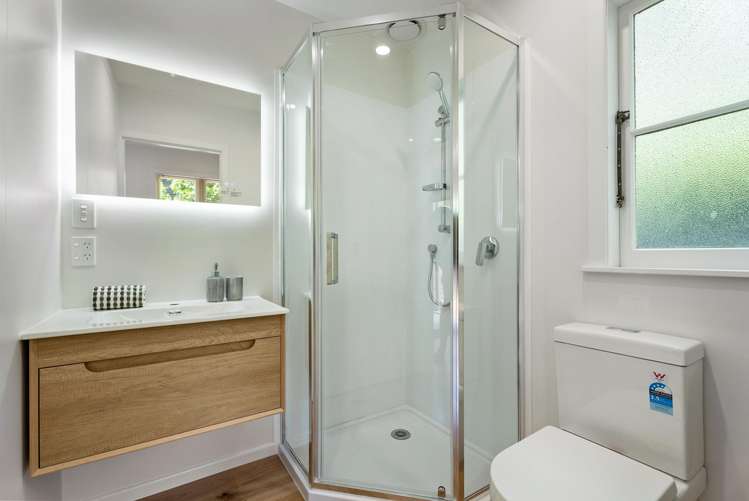 5 Don Croot Street Western Springs_25