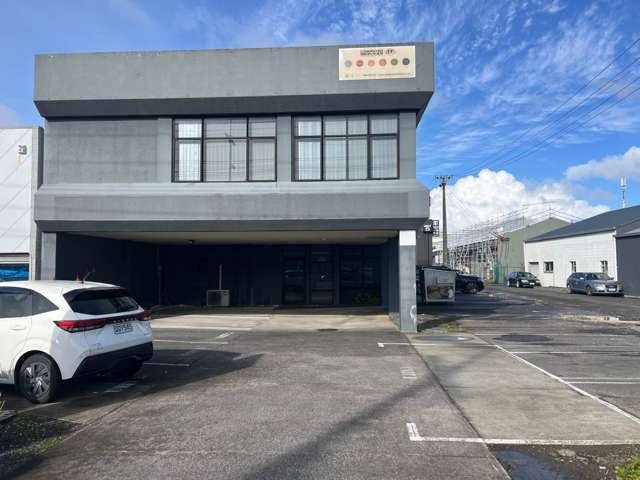 AFFORDABLE AND ACCESSIBLE FIRST FLOOR OFFICE