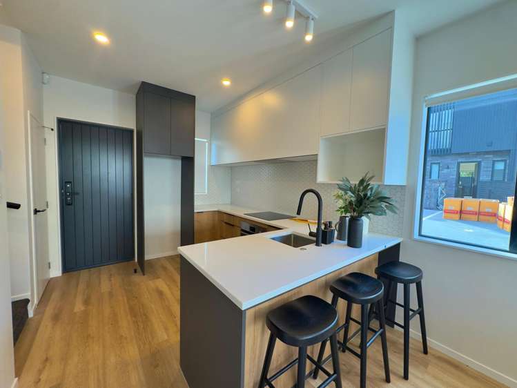 12 Taratoa Street Point England_11