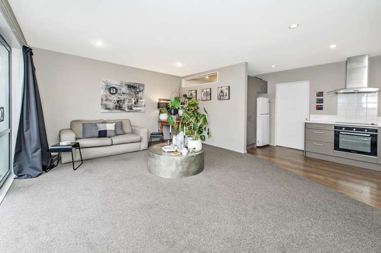 1/18 Goldsmith Place Waltham_7