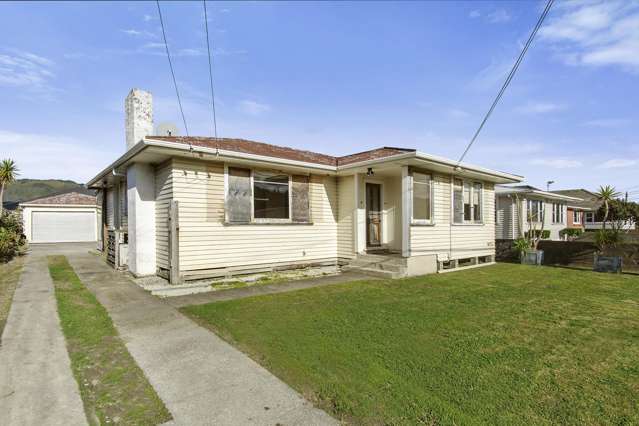 Avalon Renovator With Huge Potential