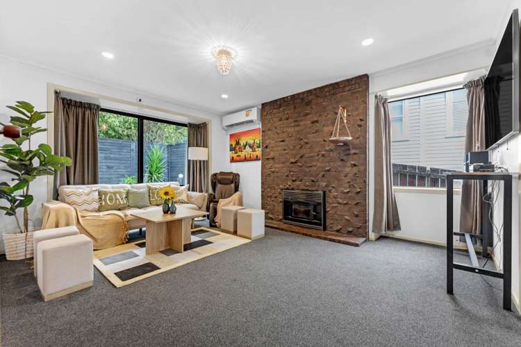 7 Golf Road New Lynn_9