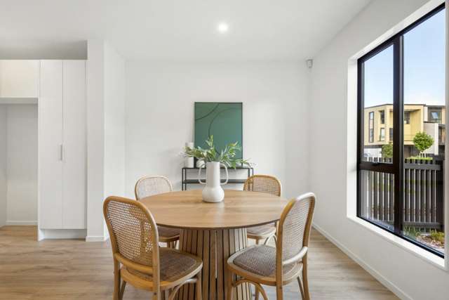 14 Te Toka a Whenua Ave Three Kings_4