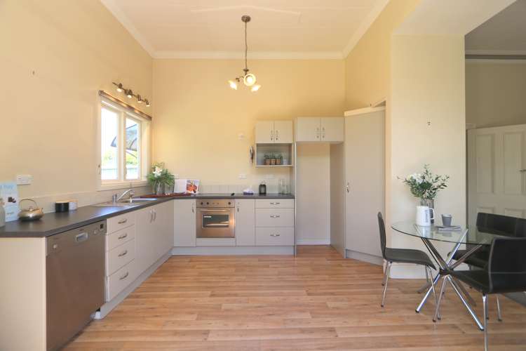 67 Russel Street Gladstone_4