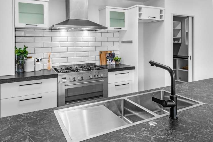 5 Millpark Place Northwood_7