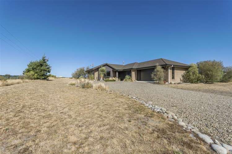 19 Shoreline Place Rarangi_13