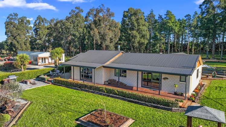 114 Bruces Road Sefton_13