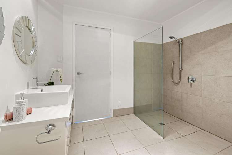 4A Violet Street Raglan_19