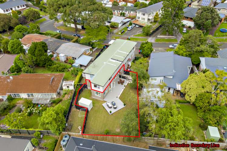 2/3 Hubert Henderson Place Remuera_18