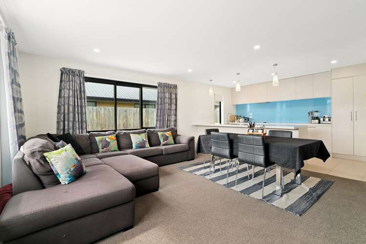 48 Myles Way Lower Shotover_11