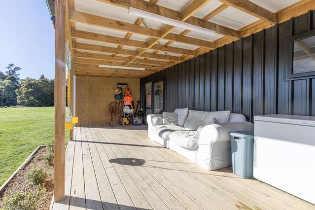 Lifestyle Within Easy Commute to Beach