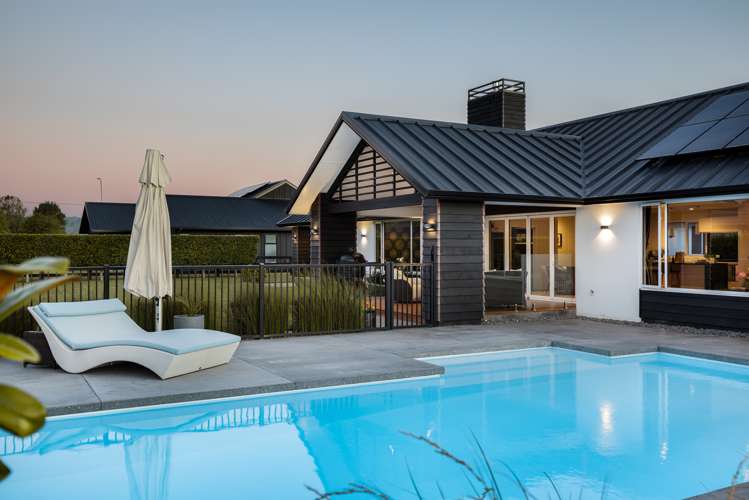 25 Baxter Michael Crescent Cambridge_17