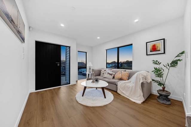 61 Rongoa Maori Way Pukekohe_1