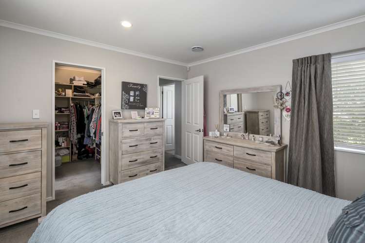 5 Hayward Rise Owhata_10