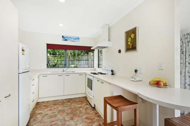 70/42 Main Road Tawa_2