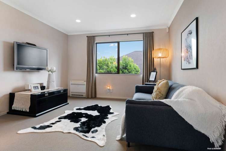 19 Turnberry Drive Wattle Downs_7