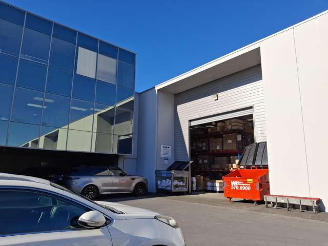 745 Sqm Orbit Drive A-Grade Industrial For Lease