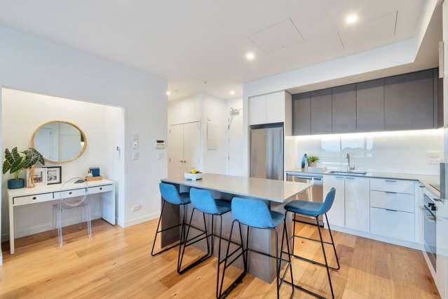 312/1 Kimiora Street Three Kings_2