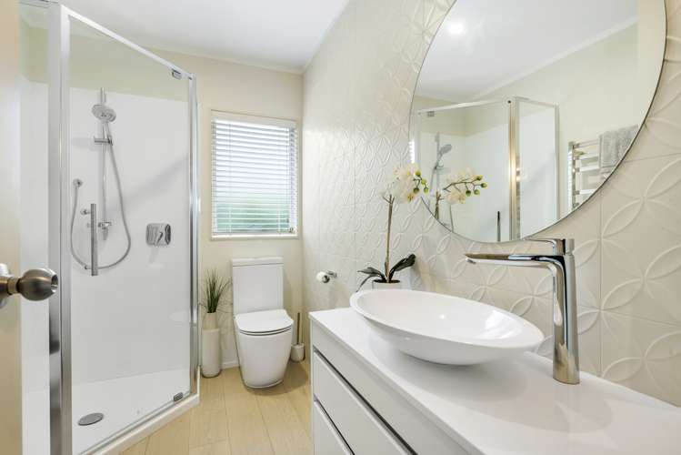 2 Columbia Crescent Beachlands_23