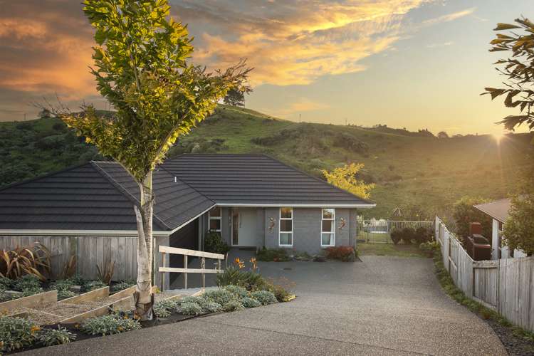 21 Bob Carter Place Welcome Bay_2