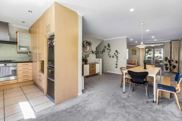 35/305 Evans Bay Parade Hataitai_4