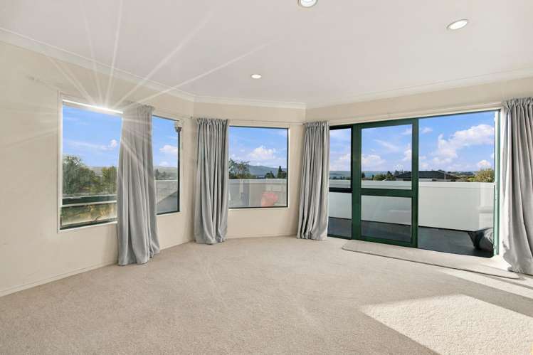 32 Stanley Drive Lynmore_14