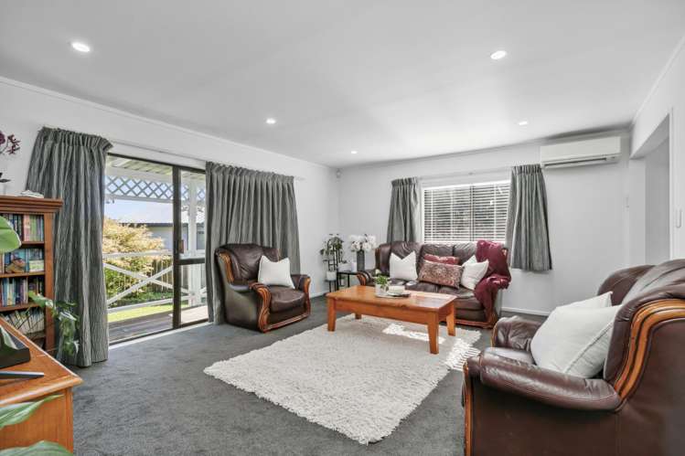 73 Meadowvale Rise Titirangi_5