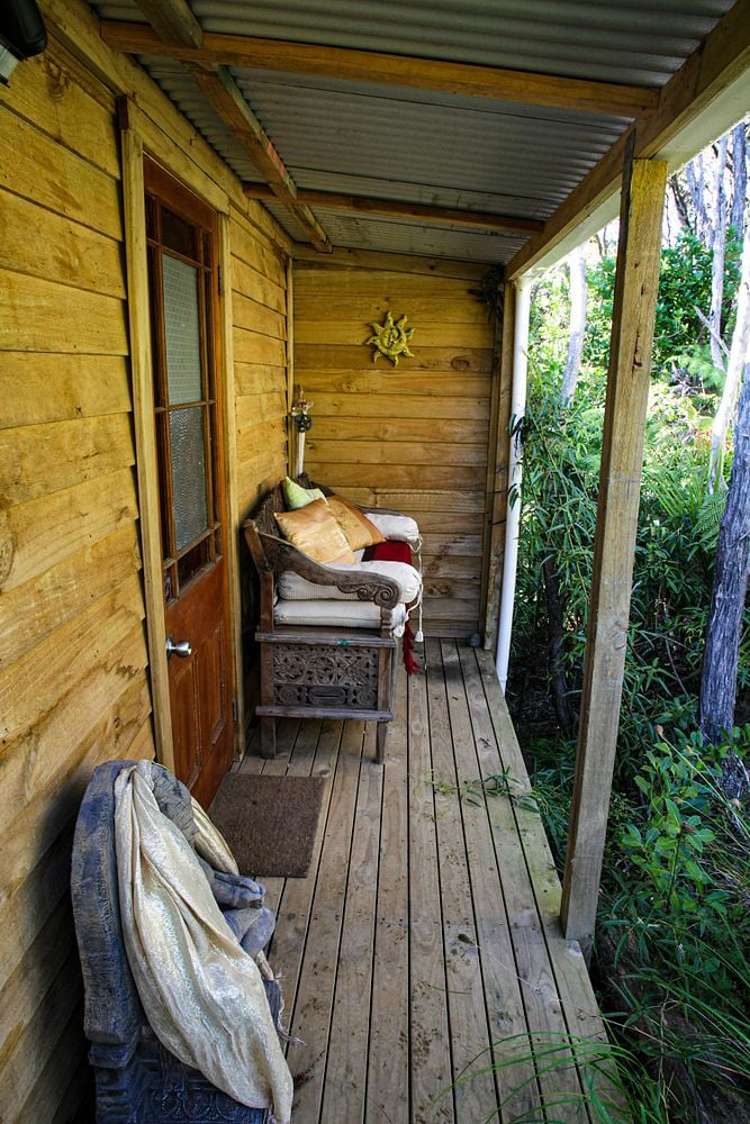 Devi Cabin/126 Lone Kauri Rd Karekare_5