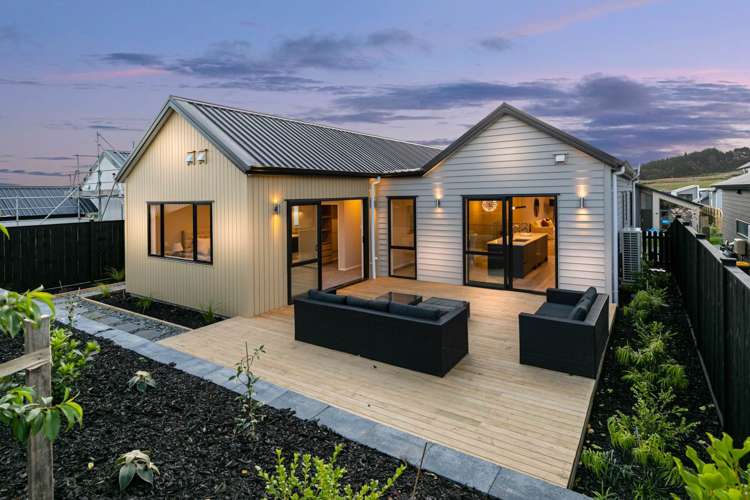 48 Paparahi Place Wainui_3