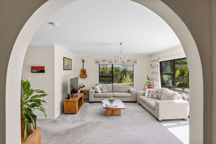 15 Edgewater Grove Orewa_2