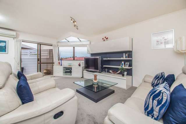 9A Lyttelton Avenue Forrest Hill_4