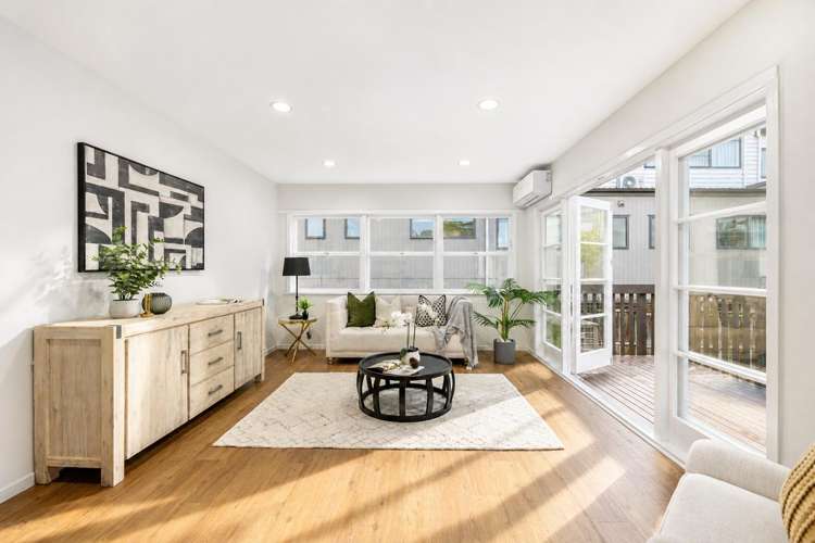 9 Oteha Valley Road_1