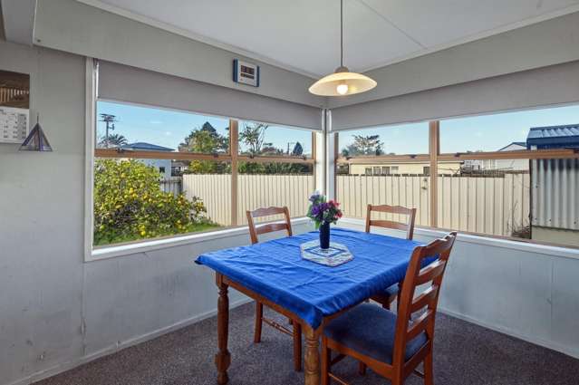 17 Byron Grove Owhata_4