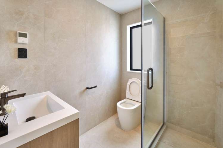 25F Oteha Valley Road Northcross_9