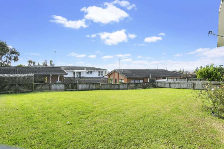 3/97 Golf Road New Lynn_13