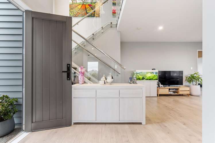 2 Boocock Crescent Orewa_14