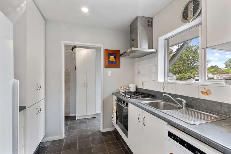 2/12 Kawau Crescent Bromley_1