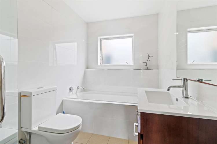 22a Morton Avenue Forrest Hill_16