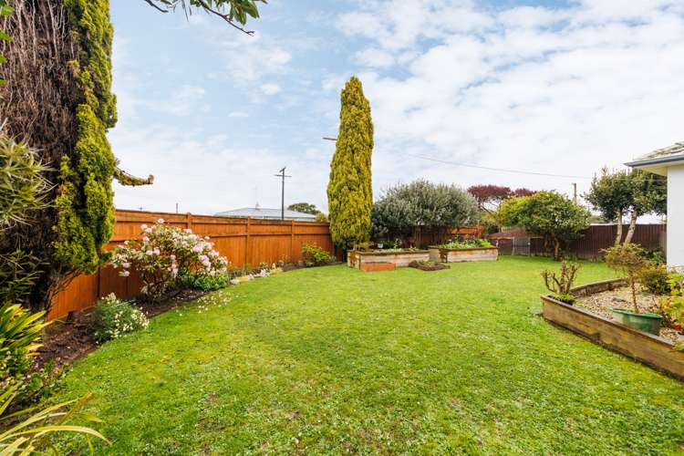 30 Churchill Avenue Feilding_1