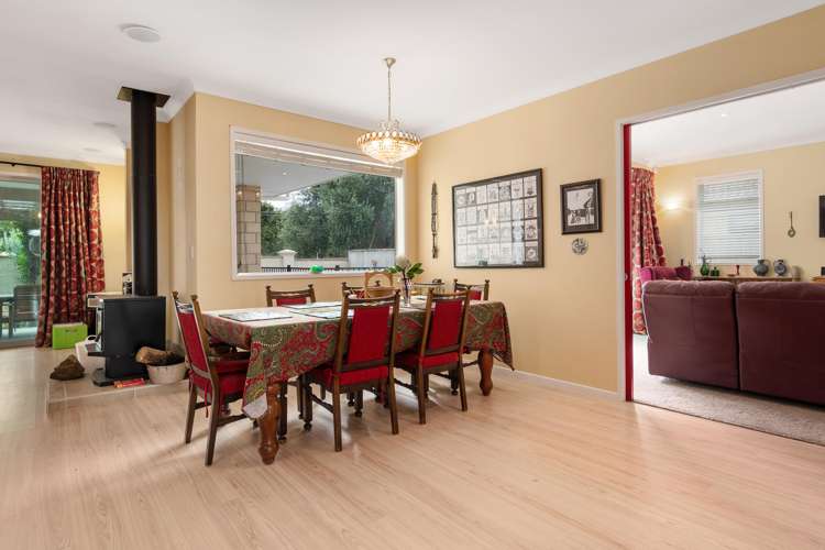 6 Horsley Grove Pyes Pa_8