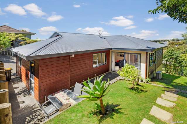 2/75d Target Road Totara Vale_1